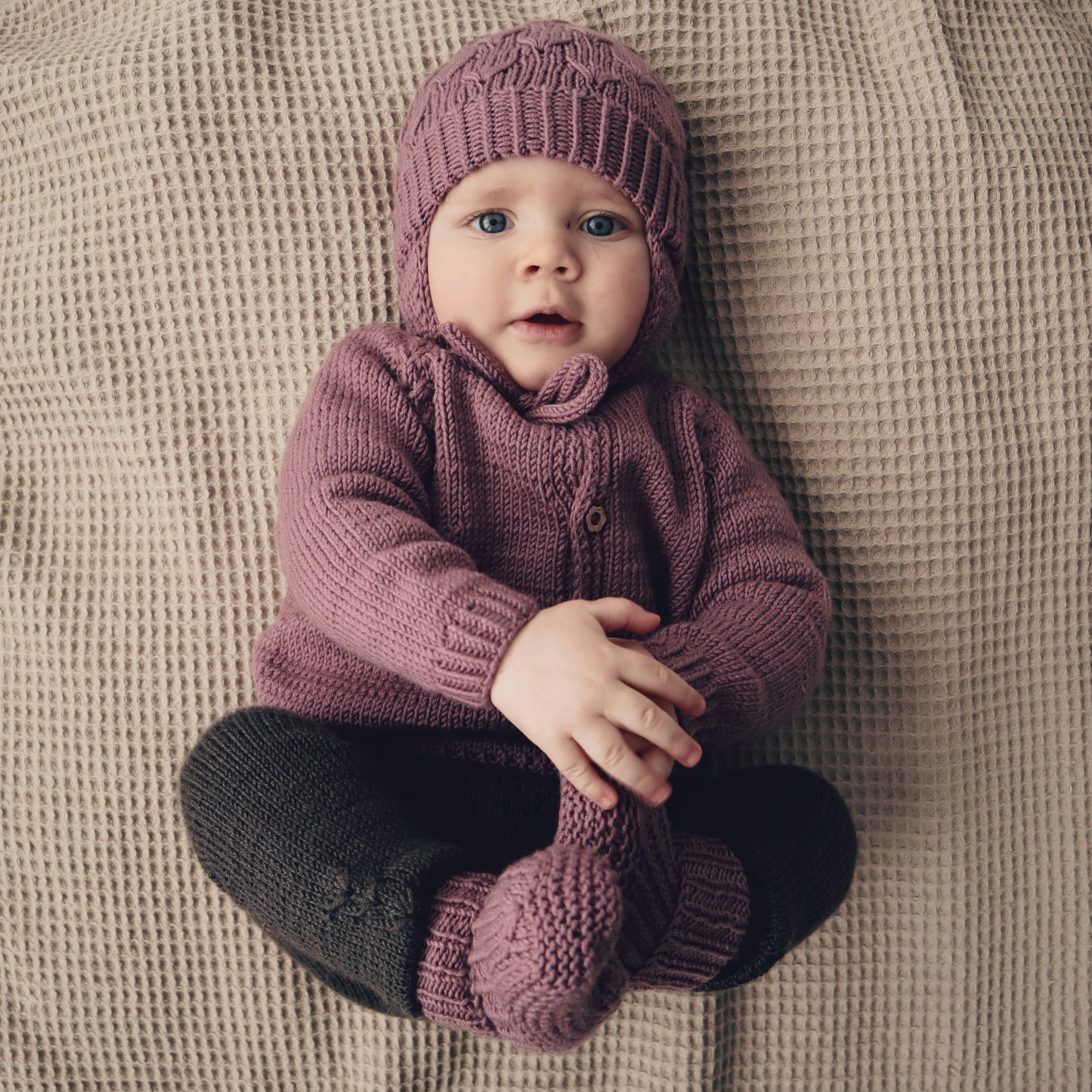 NIKITA - Kindermütze mit Blumenmuster