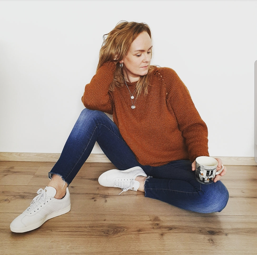 VÖK - ein Damenpullover, als Raglan von oben (RVO) gestrickt.