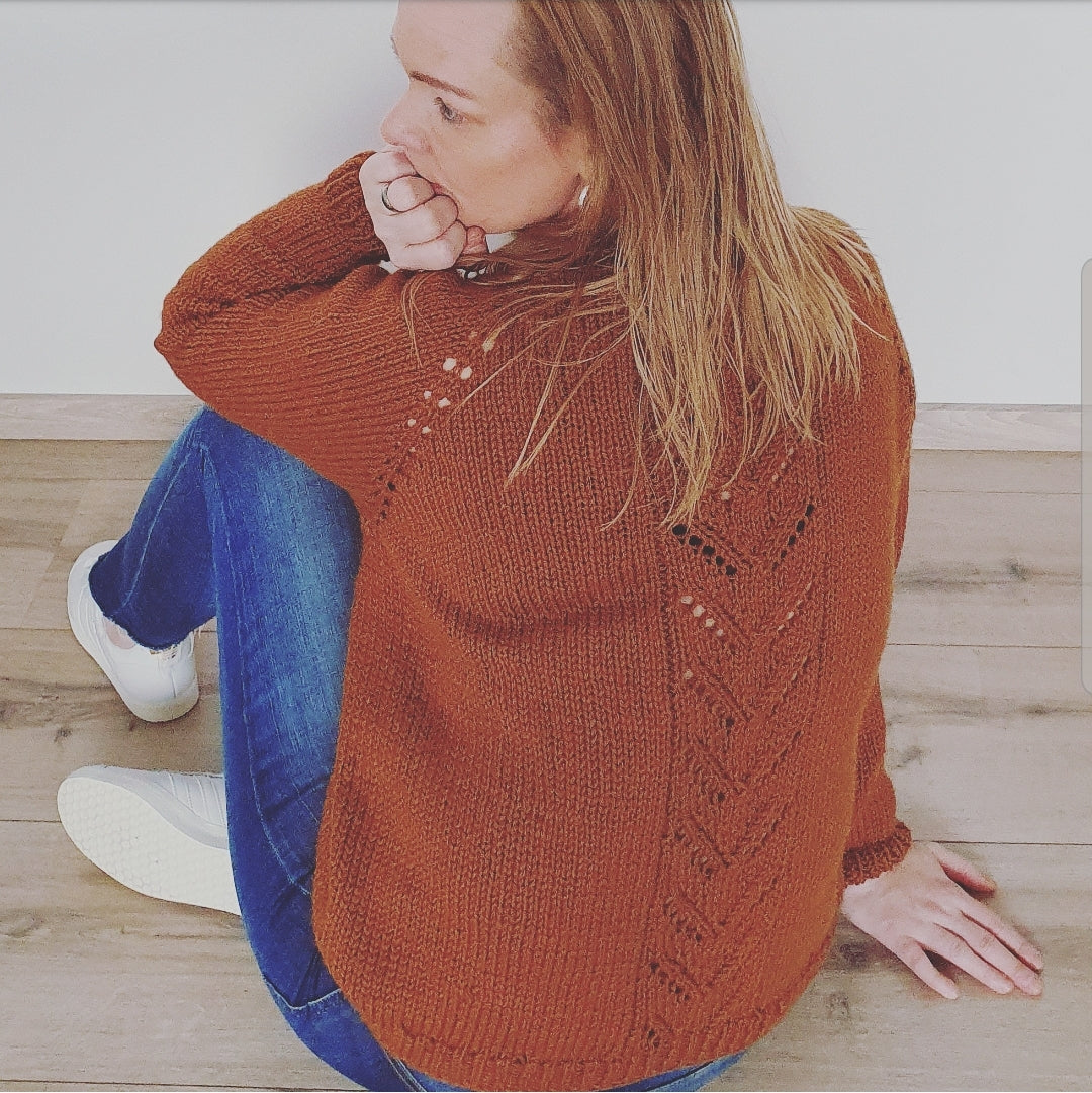 VÖK - ein Damenpullover, als Raglan von oben (RVO) gestrickt.