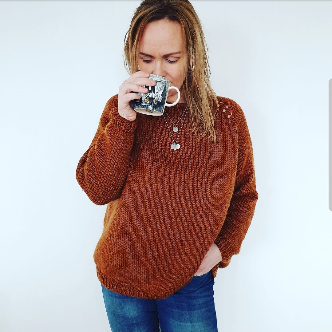 VÖK - ein Damenpullover, als Raglan von oben (RVO) gestrickt.