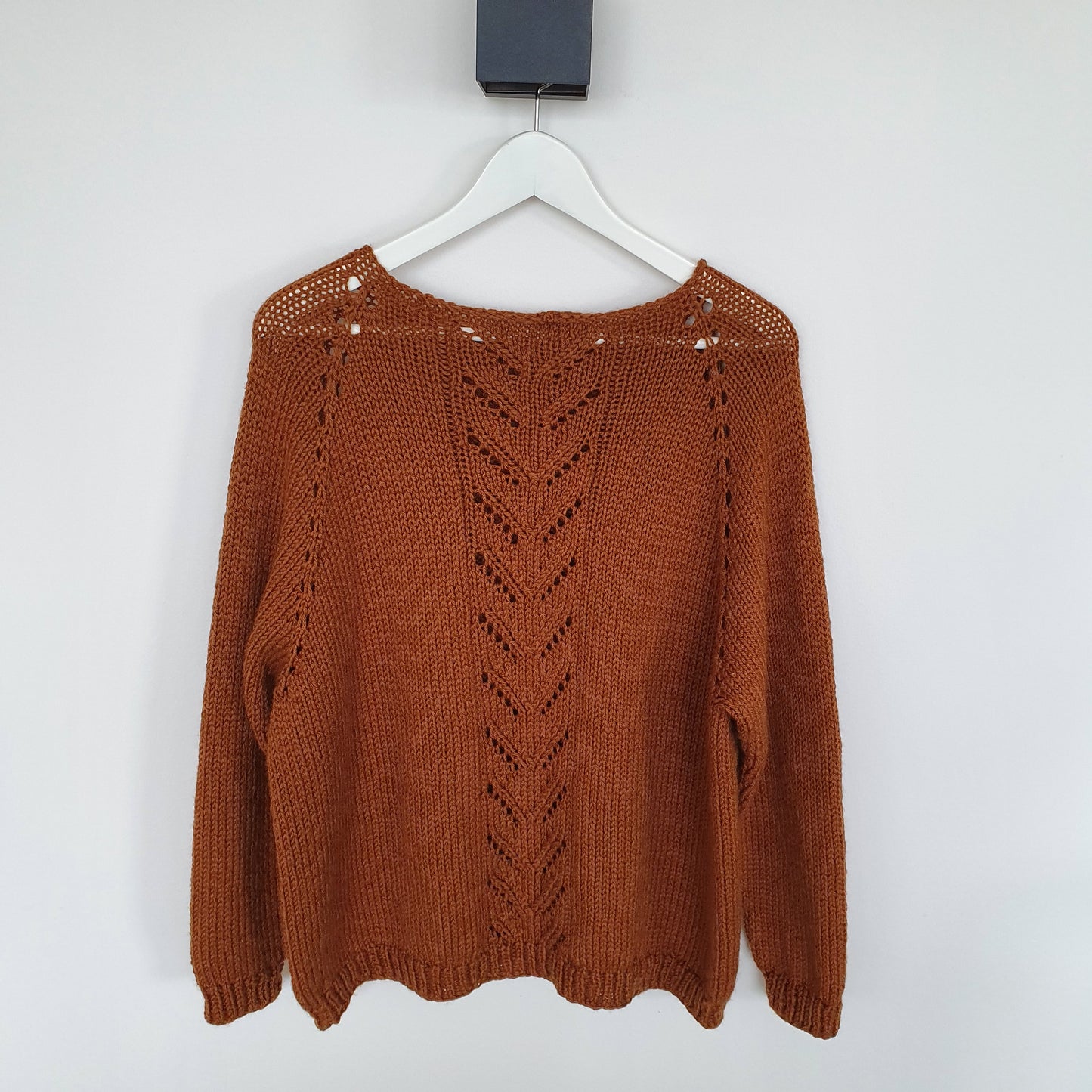 VÖK - ein Damenpullover, als Raglan von oben (RVO) gestrickt.