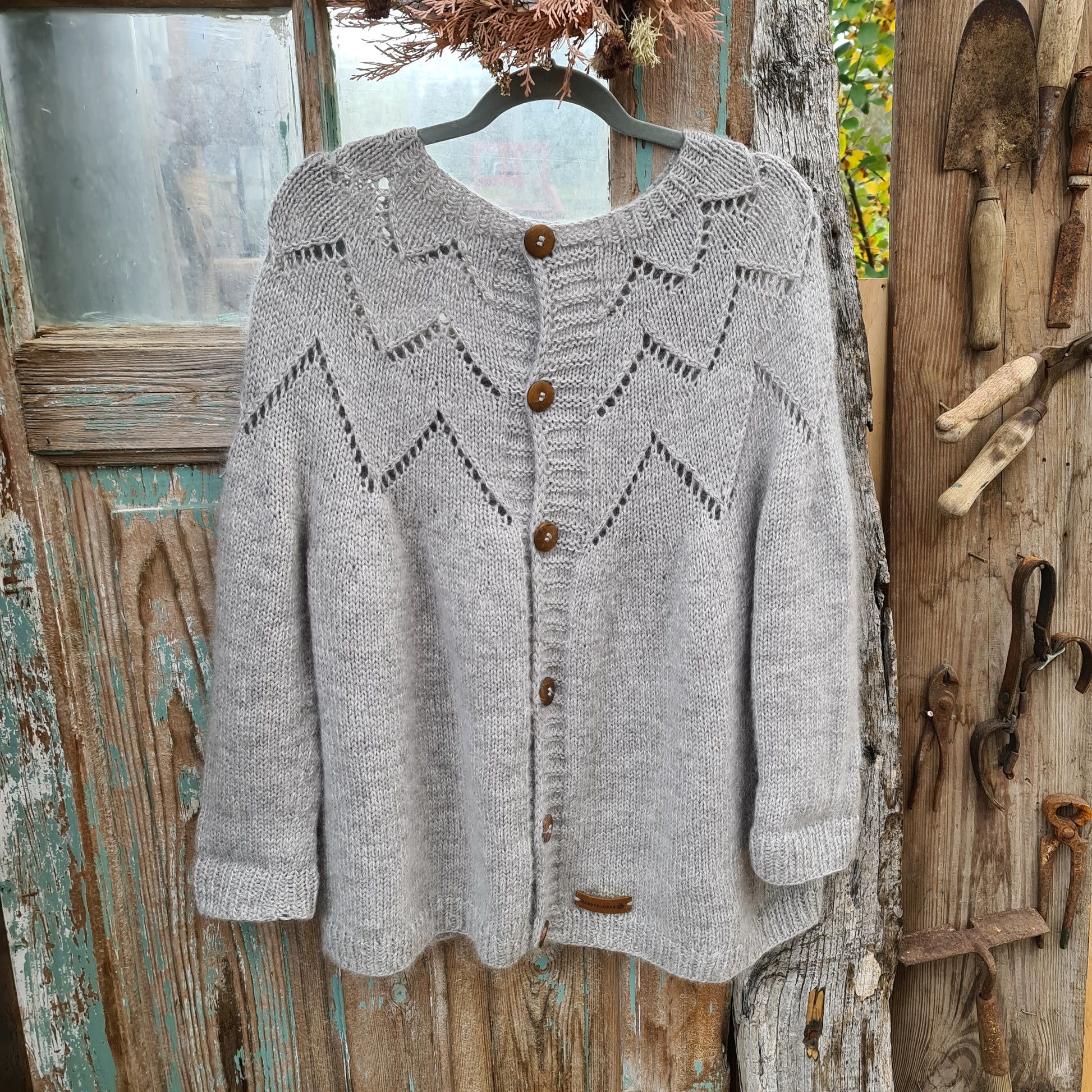 Feder - Cardigan mit Lochmuster