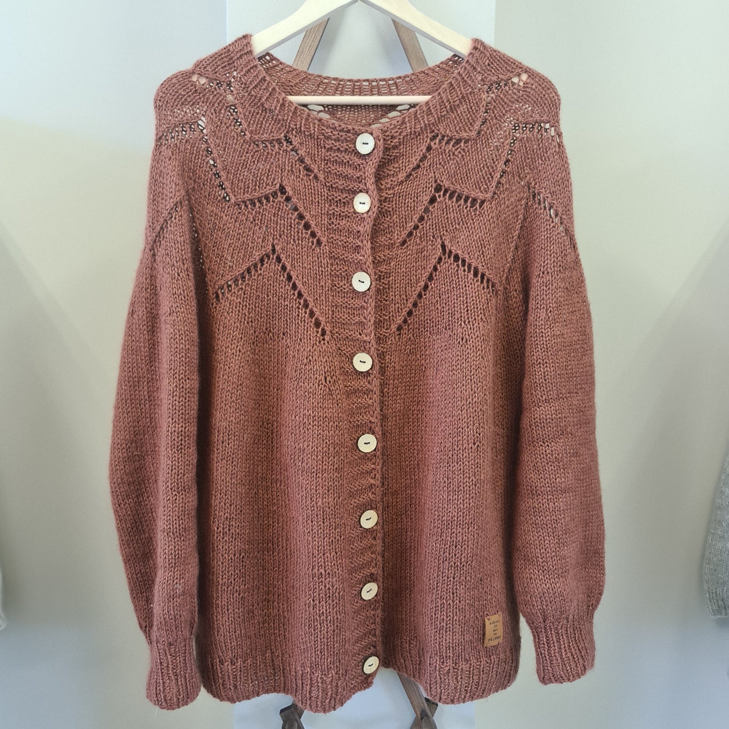 Feder - Cardigan mit Lochmuster