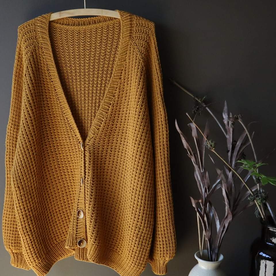 GLUT Cardigan